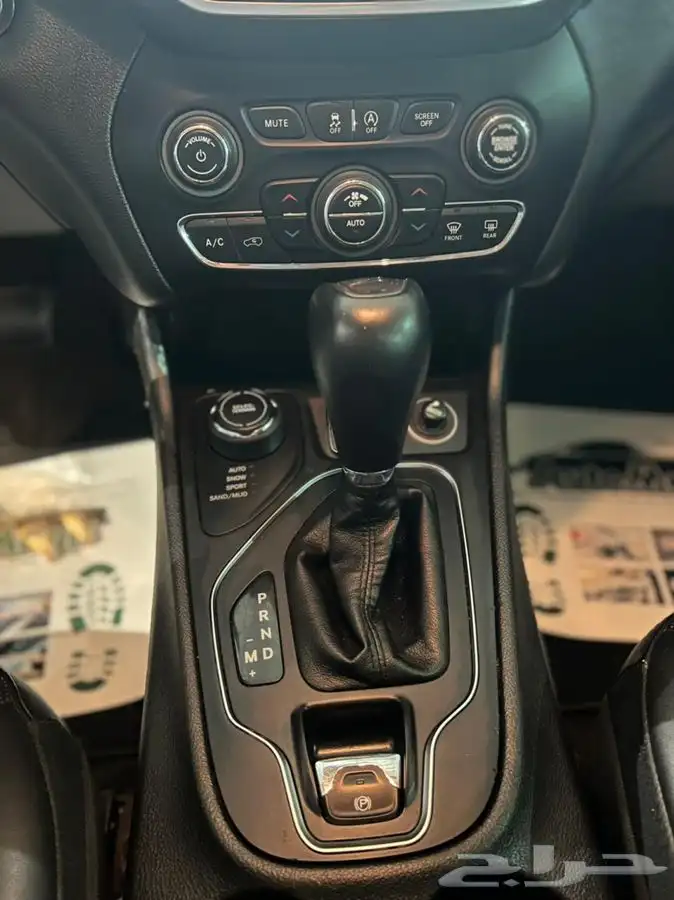 جيب شيروكي-2019 12