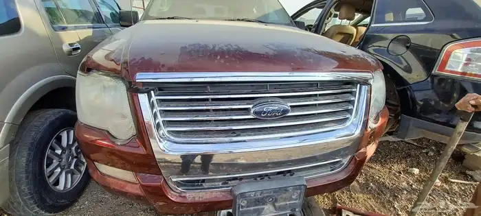 قطع غيار اكسبلور 2010 4