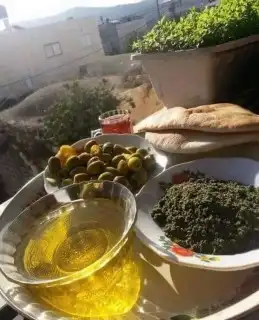 زيت زيتون فلسطيني بكر بعل لكل أرجاء السعودية 44