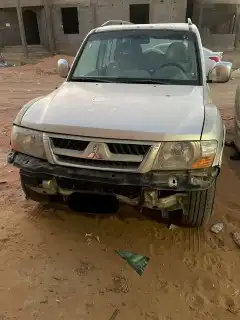 باجيرو 2004 للبيع كقطع غيار فقط 3