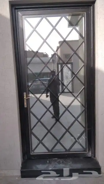 ورشه تعز الشرقيه للحداده والالمنيوم 0