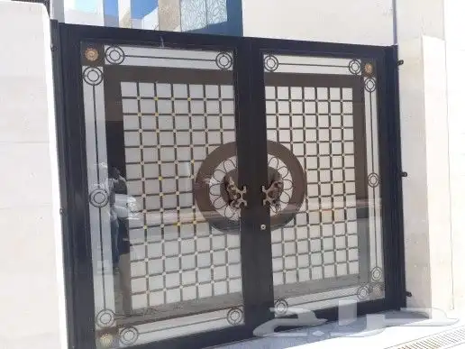 ورشه تعز الشرقيه للحداده والالمنيوم 13