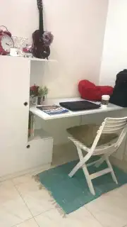 طاولات مكتبيه عصريه وانيقه 4