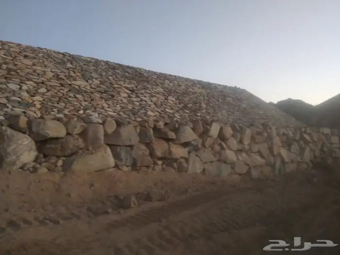 لايجار بوكلين ومعلم حجر وتخريم صخور 0