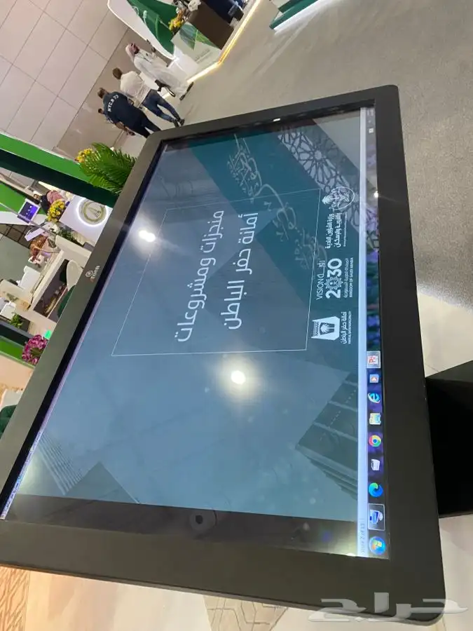 شاشات تفاعلية شاشات عرض 1