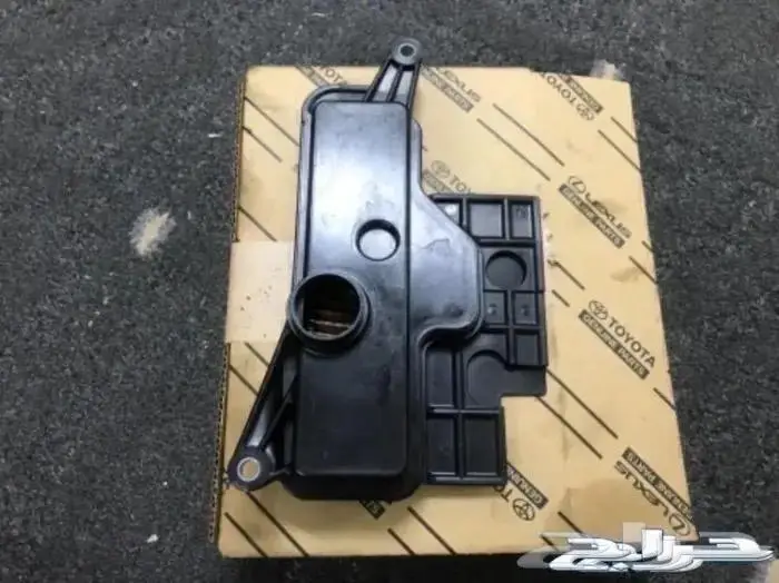 للبيع قطع غيار تويوتا كامري موديل 2016 6