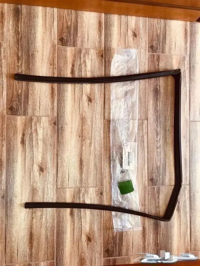 للبيع قطع غيار تويوتا كامري موديل 2016 1