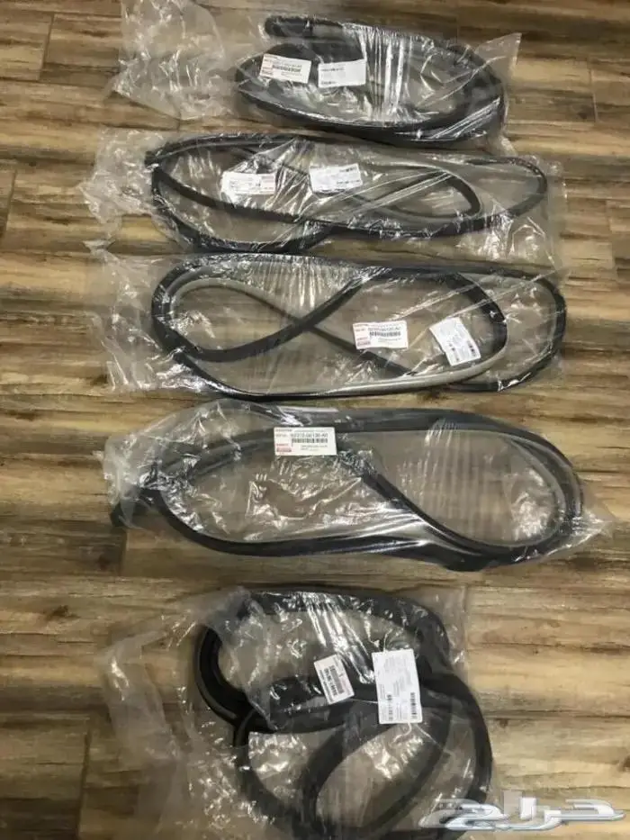 للبيع قطع غيار تويوتا كامري موديل 2016 60