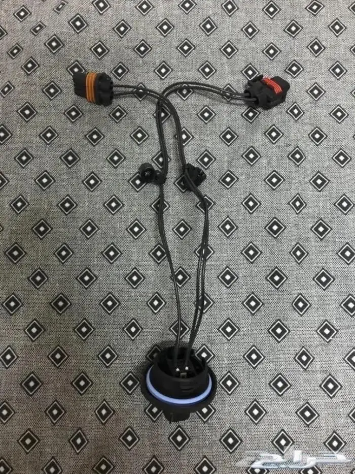 للبيع قطع غيار تويوتا كامري موديل 2016 24