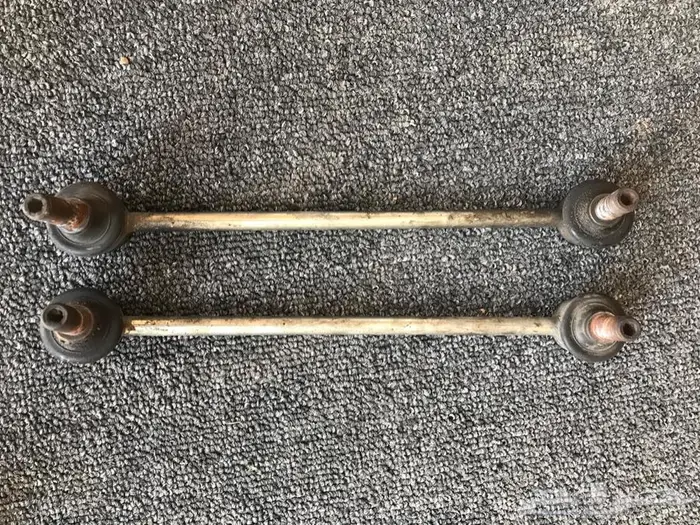 للبيع قطع غيار تويوتا كامري موديل 2016 85