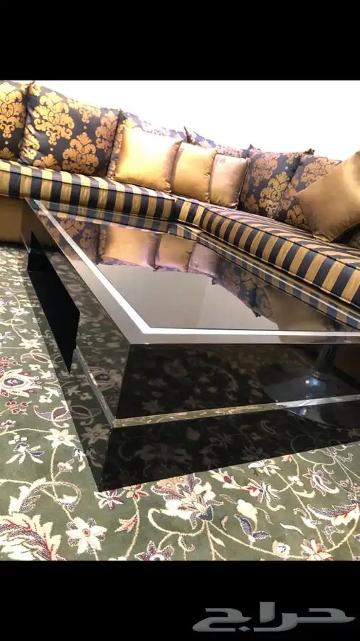 كنب فخم قوي 7 ف 5 يغطي الجهات الاربعه كامل 9
