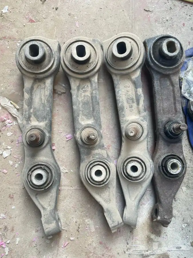 قطع مرسيدس وكسسوار بي ام ولكزس 41