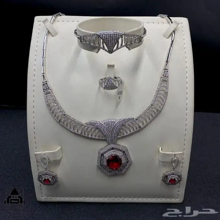 طقم فضه ( Silver ) نسائي عيار 925 ياقوت أحمر و زركون امريكي 2