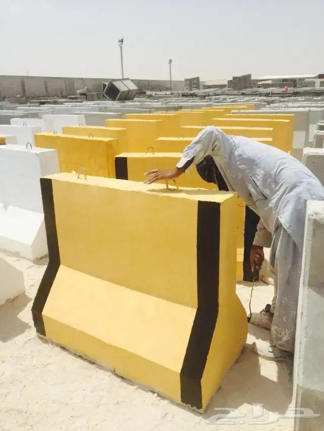 صبات حواجز خرسانية غرف تفتيش 15