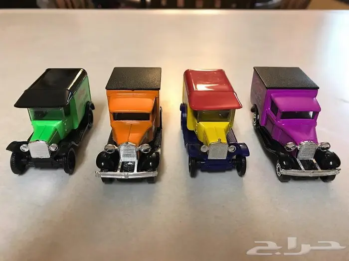 مجسمات فورد معدنية قديمة 1