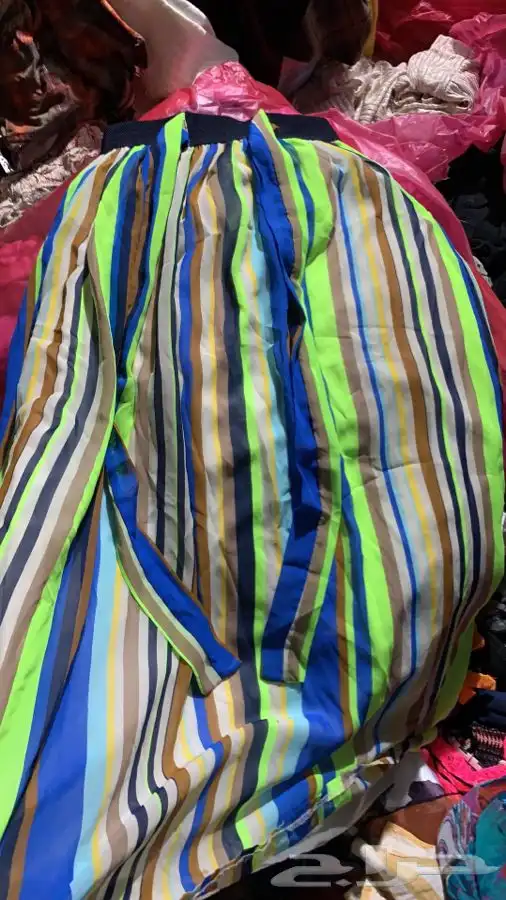 تنانير وبلايز قمصان نسائية مستعملة 56