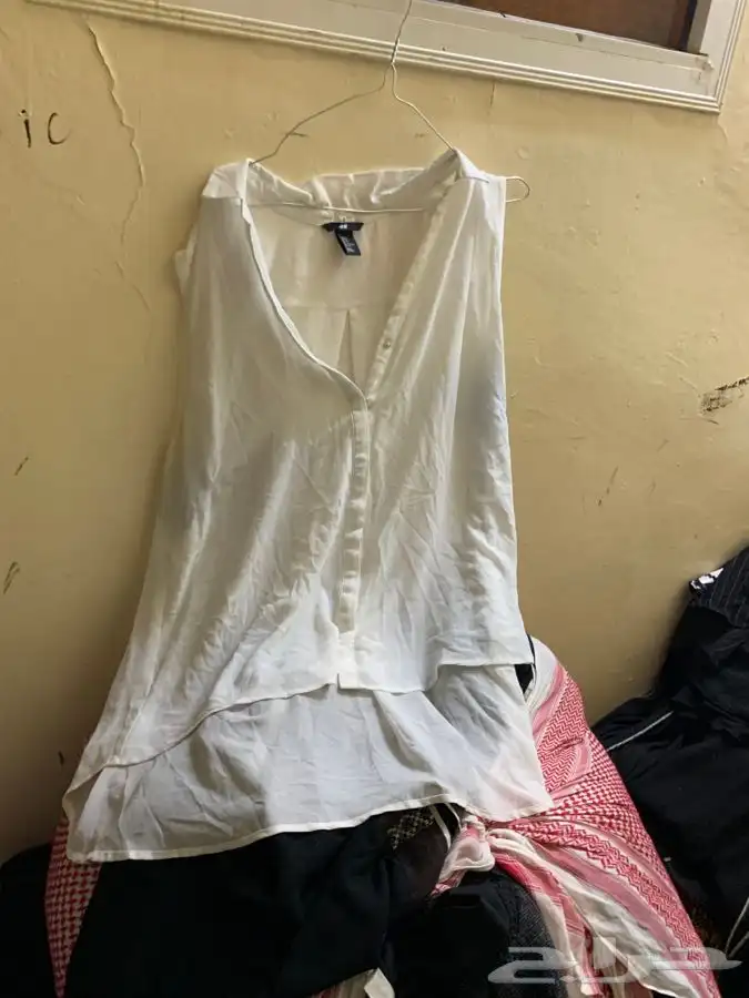 تنانير وبلايز قمصان نسائية مستعملة 28