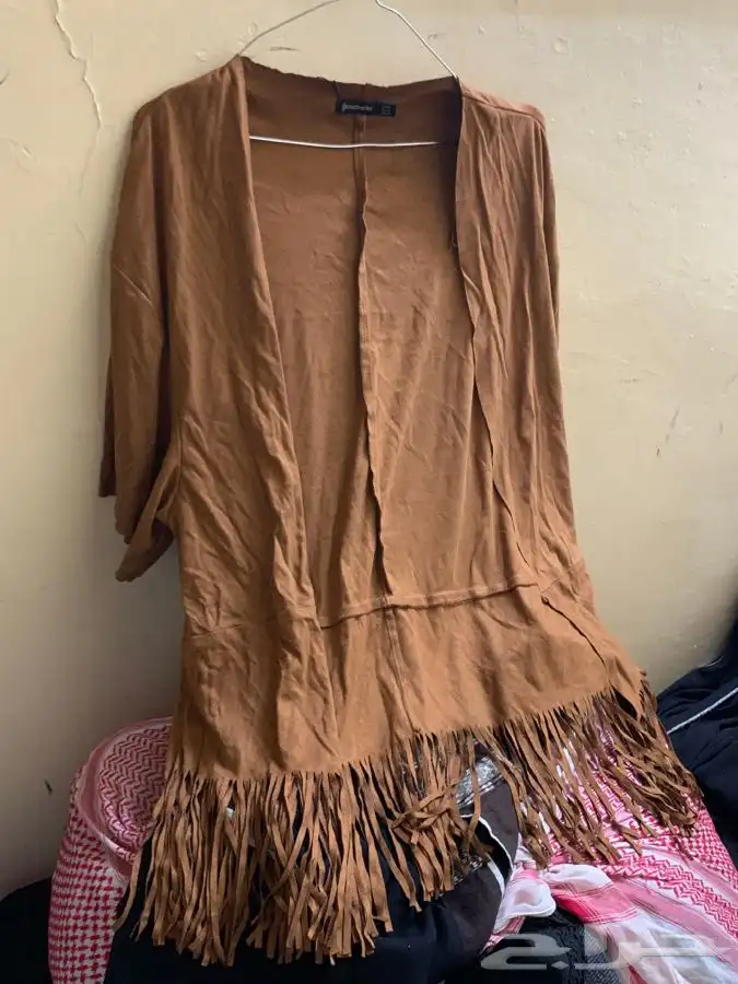 تنانير وبلايز قمصان نسائية مستعملة 29