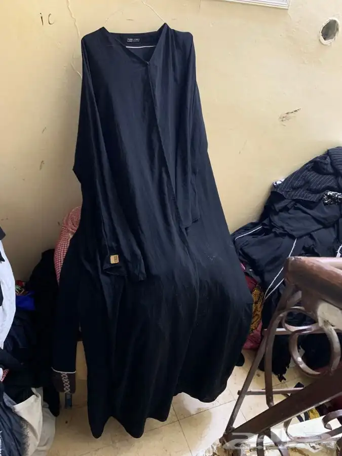 تنانير وبلايز قمصان نسائية مستعملة 43