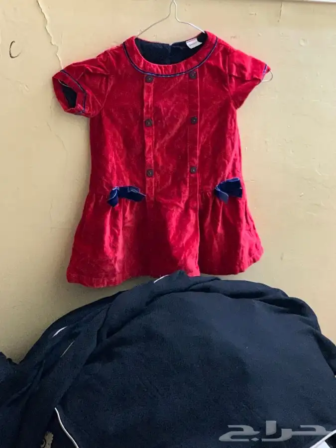 تنانير وبلايز قمصان نسائية مستعملة 49