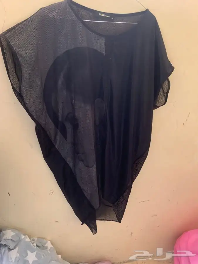 تنانير وبلايز قمصان نسائية مستعملة 72