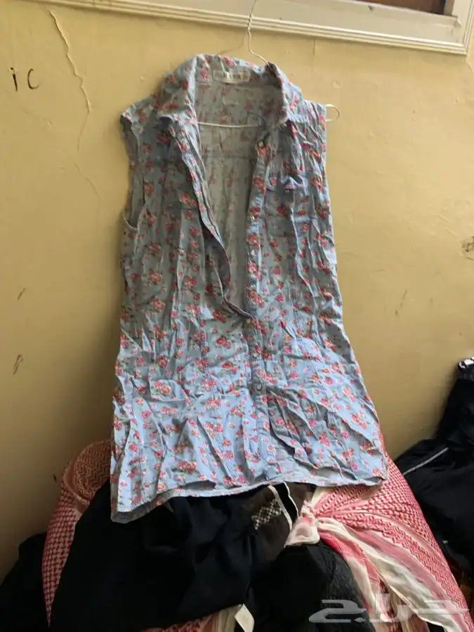 تنانير وبلايز قمصان نسائية مستعملة 22