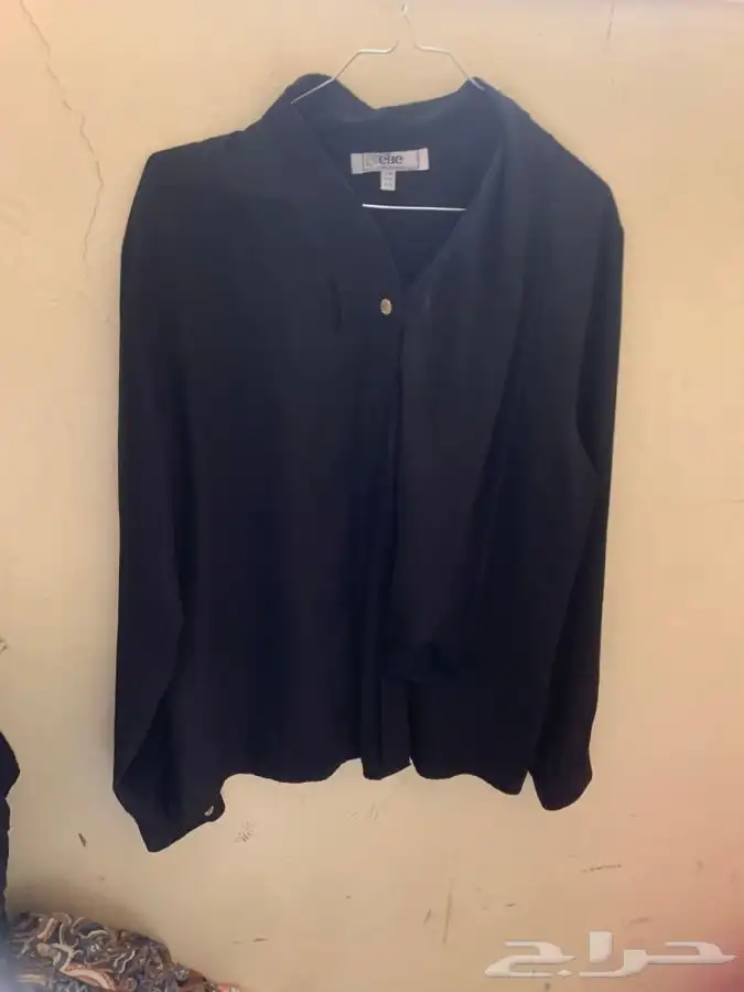 تنانير وبلايز قمصان نسائية مستعملة 81