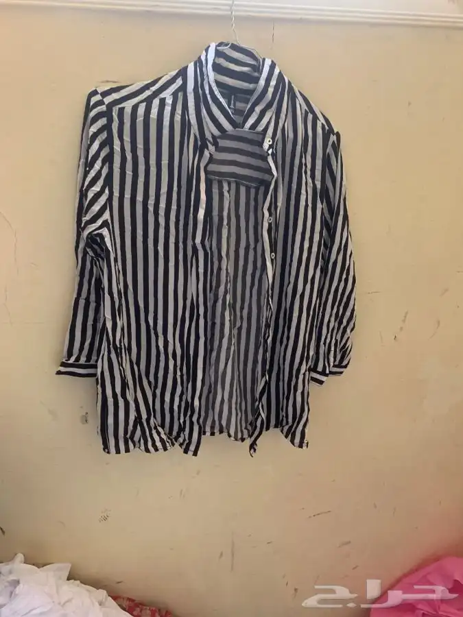 تنانير وبلايز قمصان نسائية مستعملة 94