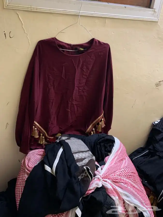 تنانير وبلايز قمصان نسائية مستعملة 7