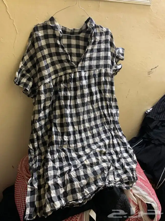 تنانير وبلايز قمصان نسائية مستعملة 26