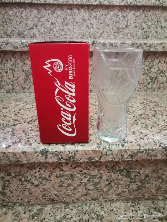 كأس زجاجي إصدار خاص وتذكاري من كوكا كوكا .. 1