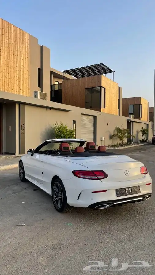 Mercedes Benz C200 2020((تم  البيع)) 12