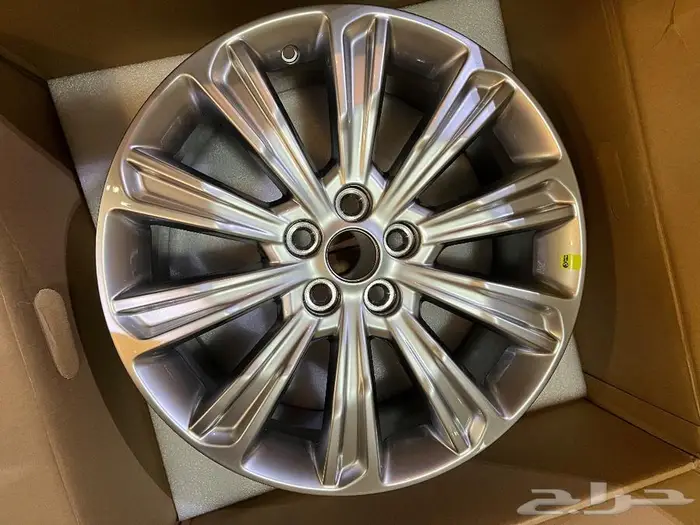 كفر جنط جنوط فورد تورس 2022 مقاس 18 الشكل موضح في الصور 5