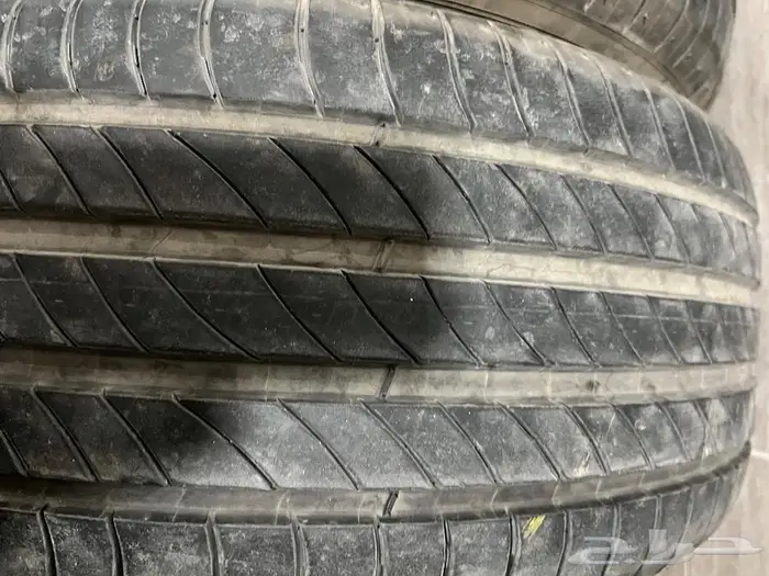 كفر جنط جنوط فورد تورس 2022 مقاس 18 الشكل موضح في الصور 20