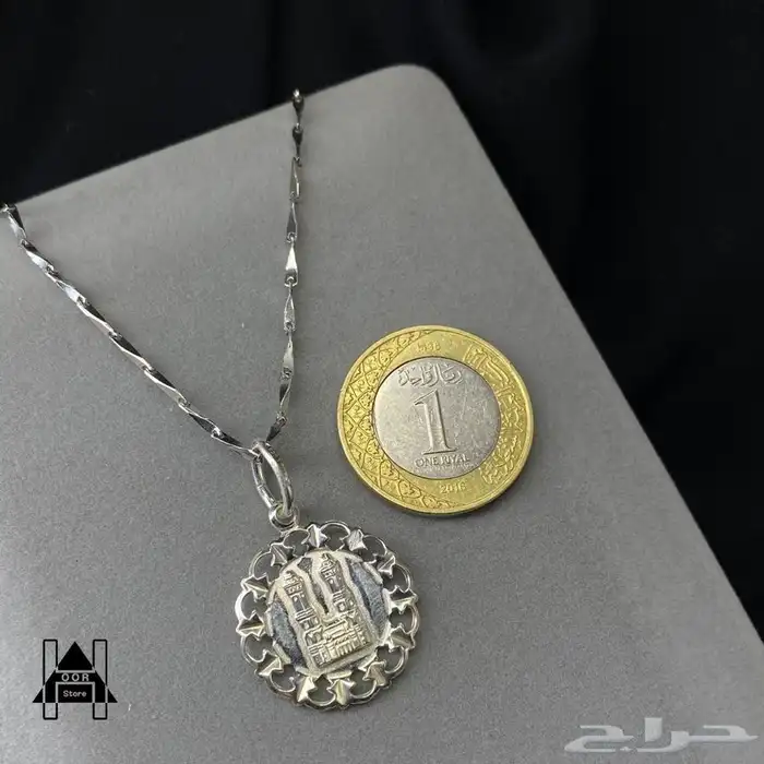 سلاسل فضه مع تعاليق ناعمة وراقية عيار 925تبدأ من 50 ريال 34