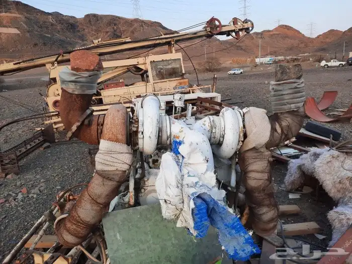 بيع جهاز حفار امريكي 71  ومكائن وبكلين وحراثات وخزانات ديزل 8
