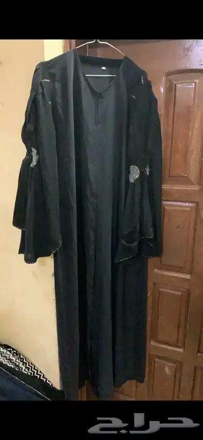 عبايات مستعملة 90