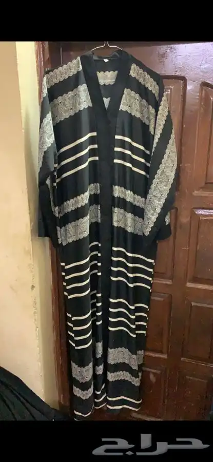 عبايات مستعملة 70