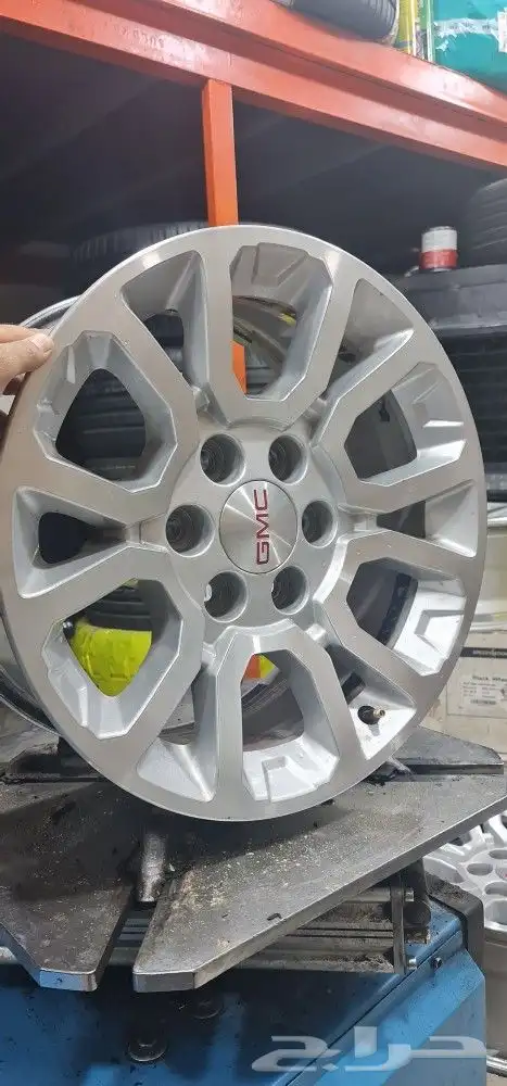 جنوط جمس يوكن 2019 مقاس 18 اصلي وكاله 1