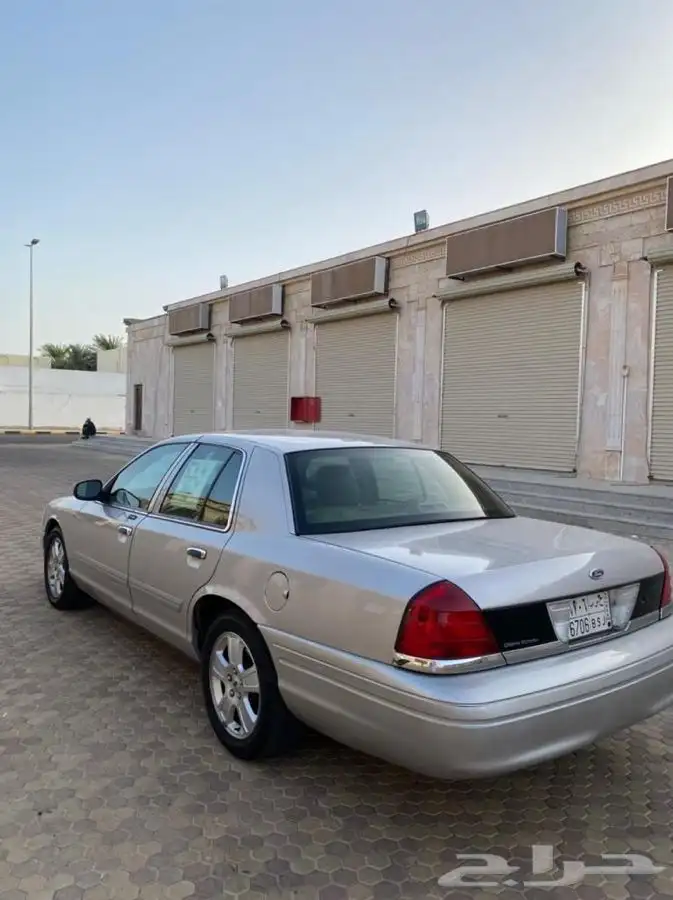 كراون فكتوريا 2011 .. تم البيع .. 12