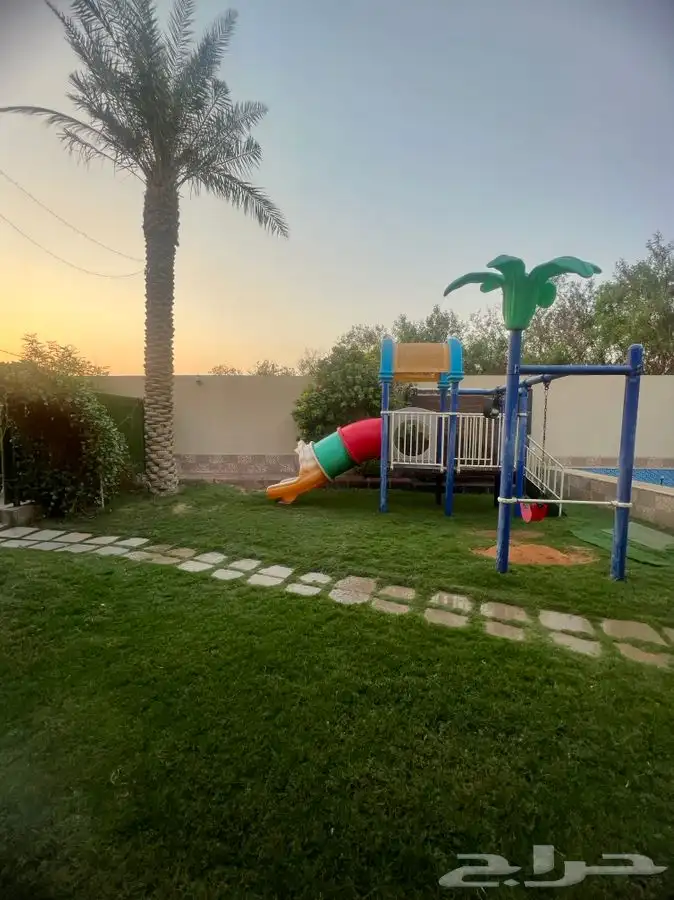 شاليه لليجار اليوميب500  وسط الاسبوع 8