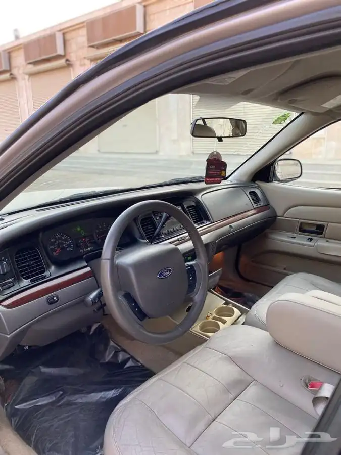 كراون فكتوريا 2011 .. تم البيع .. 24