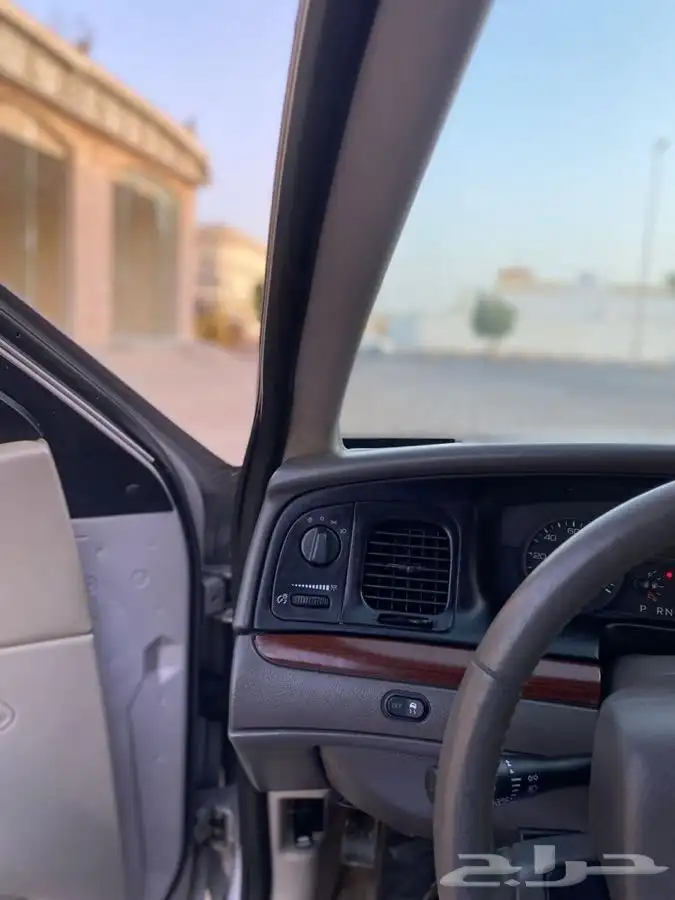 كراون فكتوريا 2011 .. تم البيع .. 26