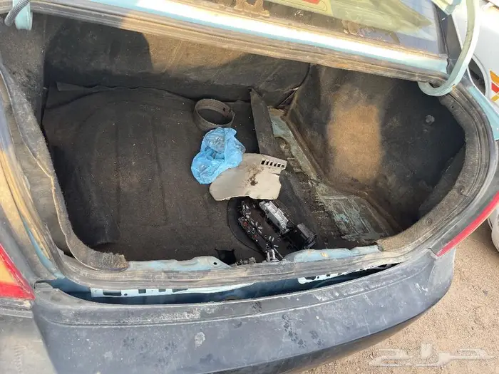 يتوفر لدينا قطع غيار اكسنت 2011 دبدوب 4