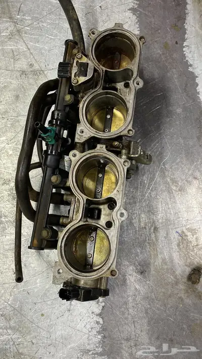 للبيع قطع مستخدمه هوندا cbr1000 6