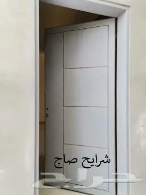 متوفر اعمال الألمنيوم و حديد و النجارة ابوب و 1