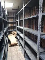 رفوف مستودعات ومنازل وبقالات مستعملة 1