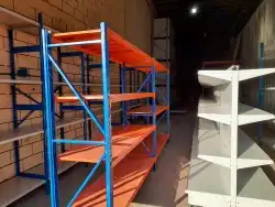 رفوف مستودعات ومنازل وبقالات مستعملة 31