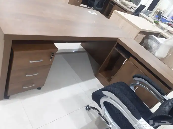 طاولات مكتبه جديد 1