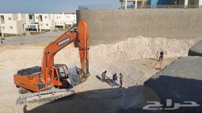 حفر وترحيل  فلل واسفلت وهدم 8